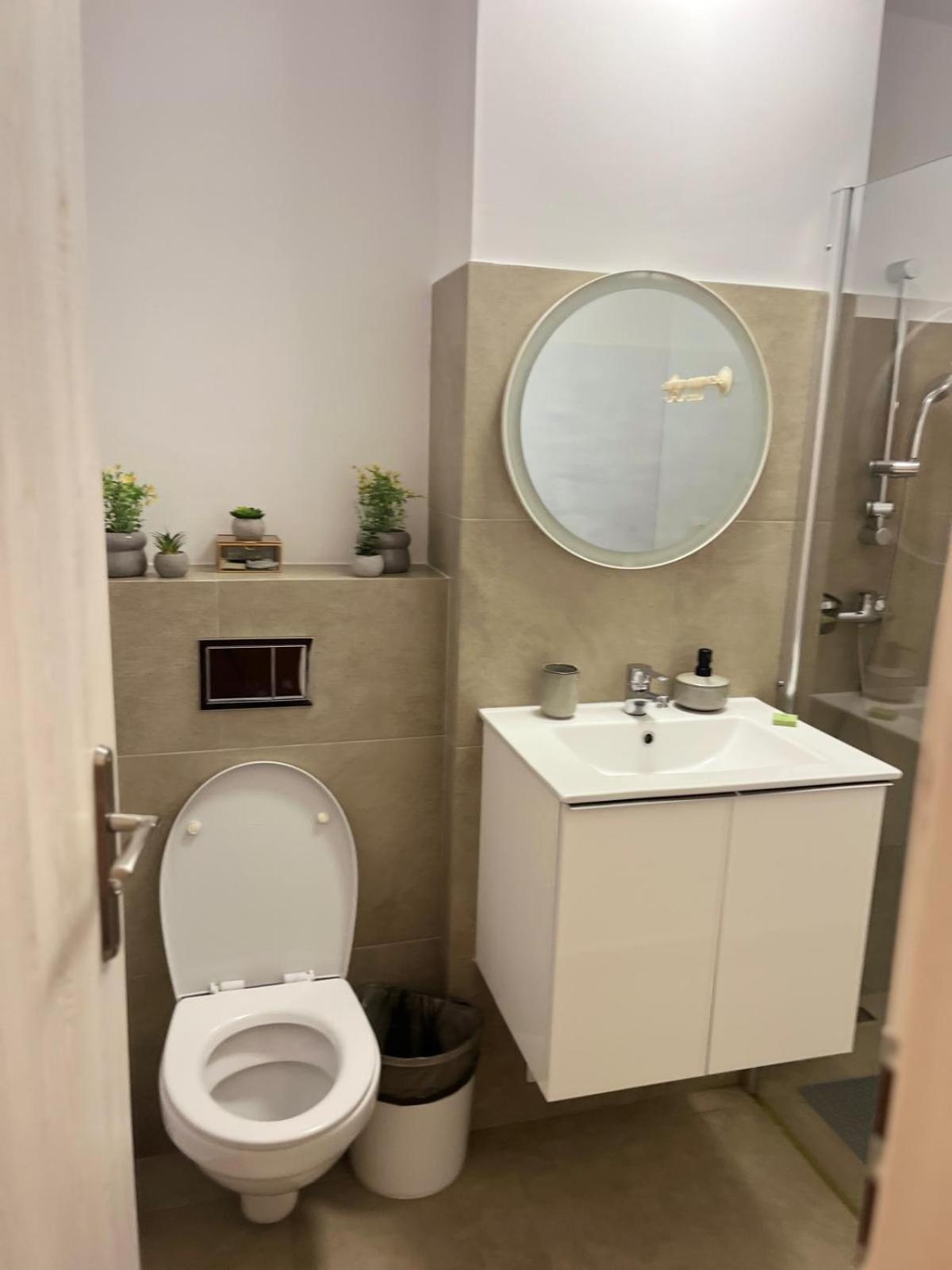 Apartament De Lux Craiova Exterior photo